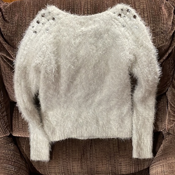 Justice sweater - Picture 6 of 7